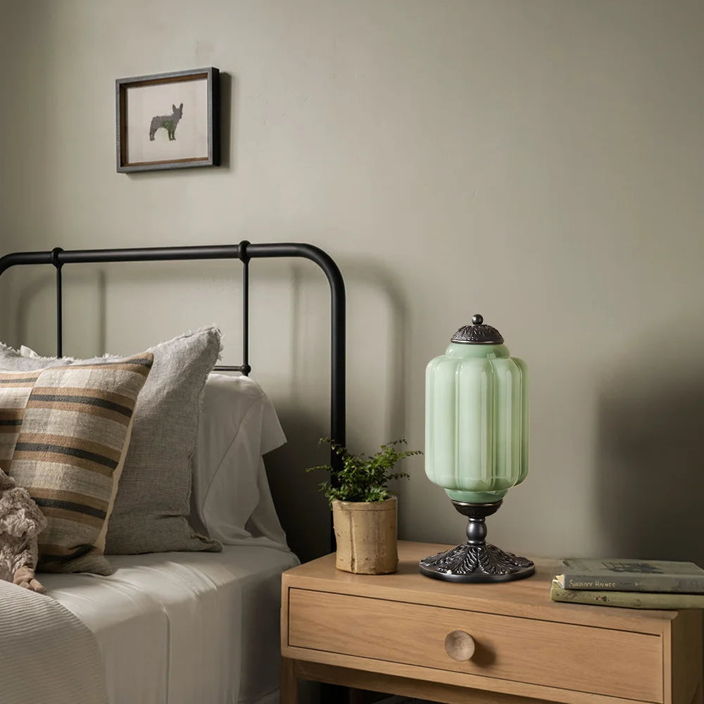 lumi eloise tafellamp in frans retro-stijl, crèmekleurig glas met structuur