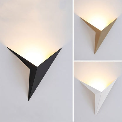 Ezio Stylish Wall Lamp