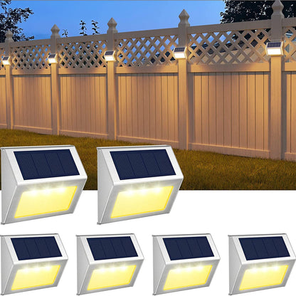 Solar wandlamp van roestvrij staal aan buitenmuur