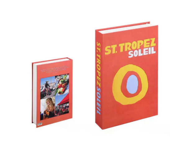 decoratieve boeken als elegante toevoeging aan het interieur