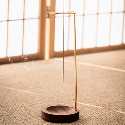 Wierookhouder Met Houten Voet En Metalen Houder