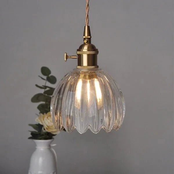 vintage japanse glazen bloem hanglamp voor een betoverende sfeer