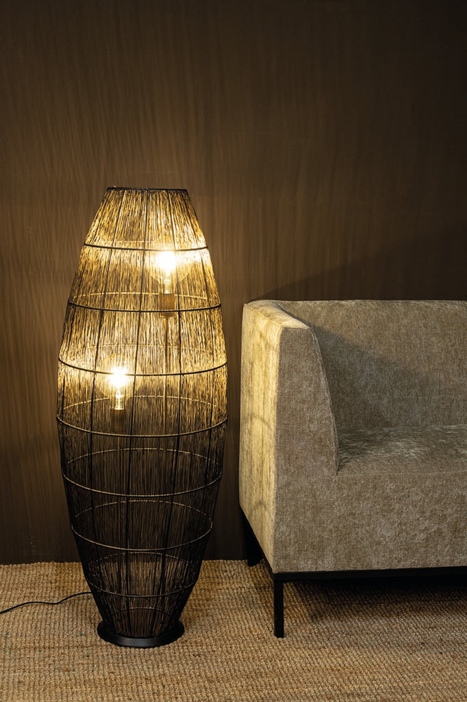 meilo zwarte ijzeren draadvloerlamp met gouden binnenkant groot.