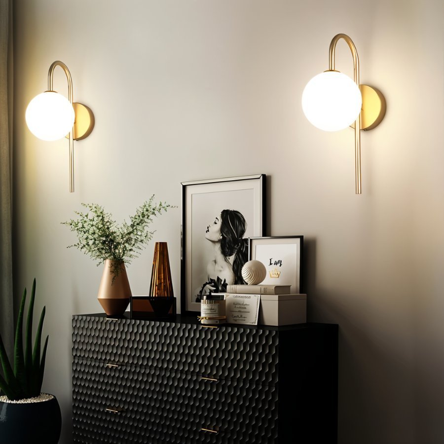 nidia stylish wall lamp