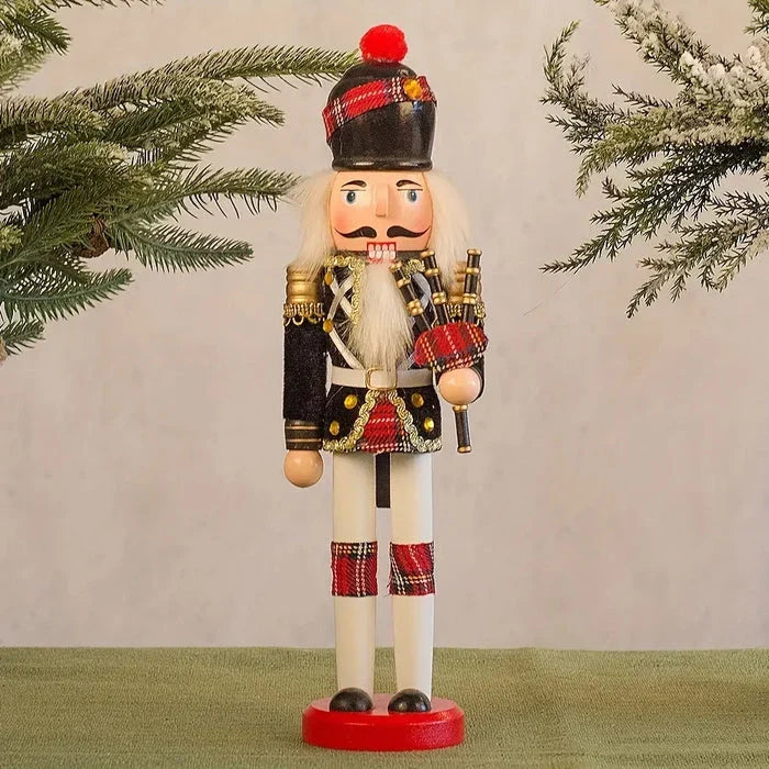 notenkrakerdecoratie voor woonkamer of eetkamer tijdens kerst