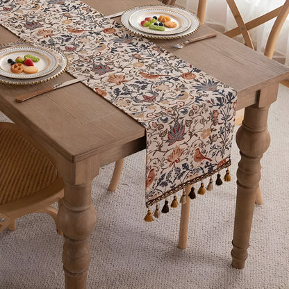 Decoratieve jacquard tafelloper voor de eetkamertafel